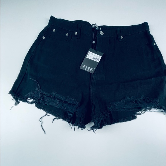 EXTREME RIP HEM HIGH WAIST SHORTS
BLACK - Picture 2 of 4